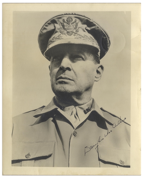 General Douglas MacArthur Signed 8'' x 10'' Photo