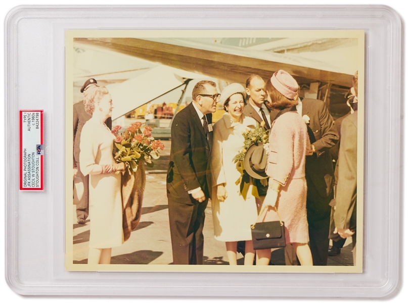 Original 10'' x 8'' Photo of Jackie Kennedy in Dallas -- Taken by Cecil W. Stoughton the Morning of the Assassination -- Encapsulated & Authenticated by PSA as Type I Photograph