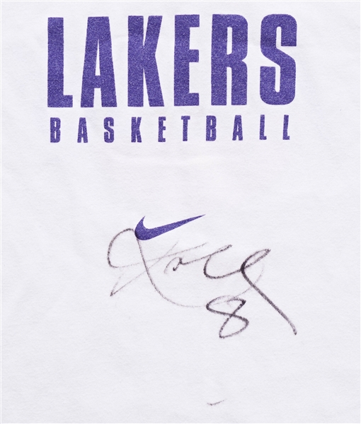 Kobe Bryant Signed Lakers T-Shirt -- With PSA/DNA COA