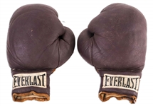 Bruce Lee Owned & Used Everlast Boxing Gloves