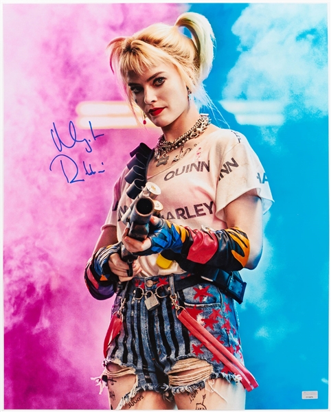Margot Robbie Signed 16 x 20 Photo as Harley Quinn