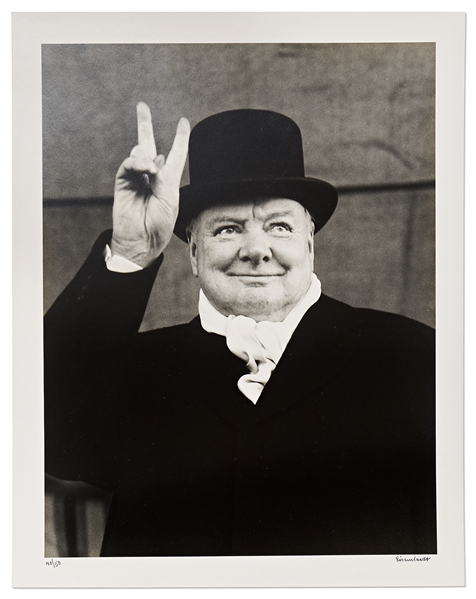 Alfred Eisenstaedt Signed 11'' x 14'' Limited Edition Photograph of Winston Churchill Giving His Iconic ''V for Victory'' Symbol