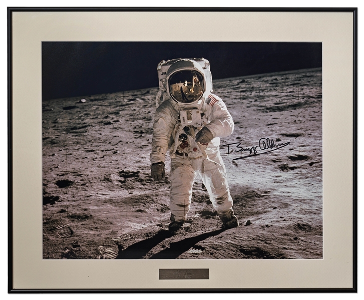 Buzz Aldrin 20'' x 16'' Signed ''Visor'' Photo