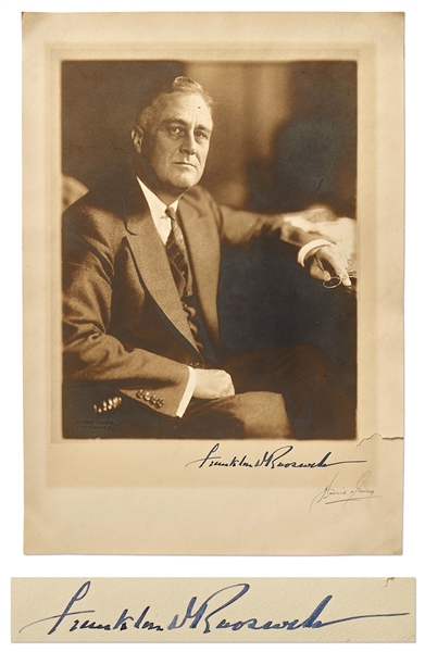 Franklin D. Roosevelt Signed Photograph -- By Photographer Harris & Ewing