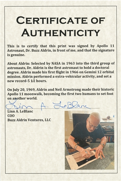 Buzz Aldrin Signed 10'' x 8'' Photo of the Apollo 11 Lunar Module Departing the Moon